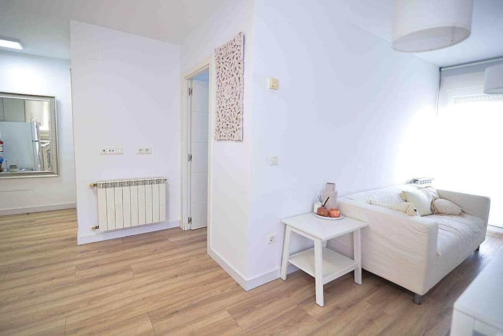 El Apartamento De Santa Natalia By Just Room Мьенго Экстерьер фото