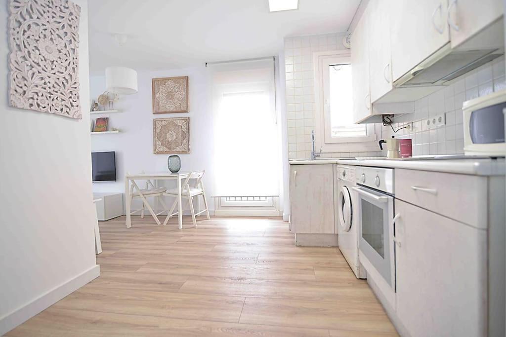 El Apartamento De Santa Natalia By Just Room Мьенго Экстерьер фото